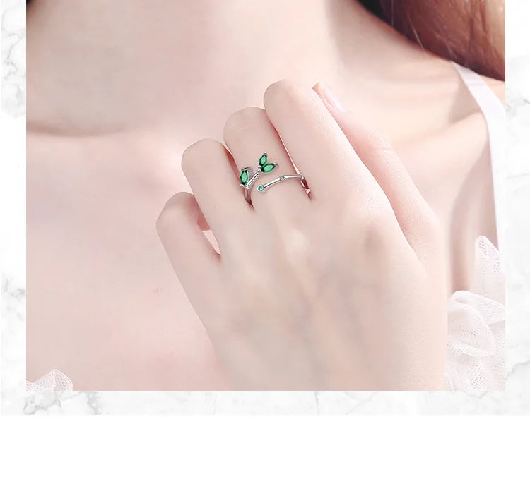 Green Leaves Ring