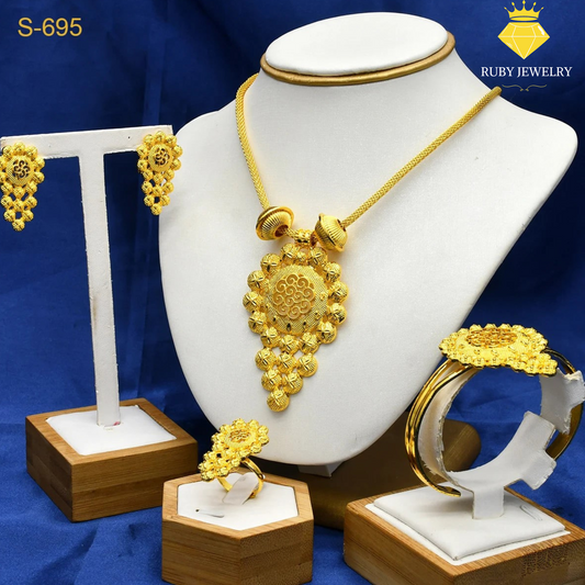 Venice Gold Jewelry Set